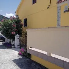 Apartments by the sea Barbat, Rab - 4977