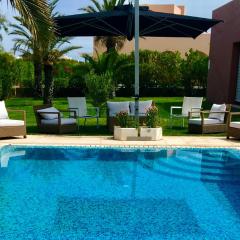 3 bedrooms villa at La Marsa 400 m away from the beach with private pool enclosed garden and wifi