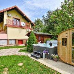 Amazing Home In Vinogradi Ludbreski With Jacuzzi, Sauna And Wifi