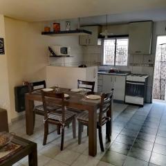 Lo de Cruz - Duplex 4 pers - cochera 2 Dorm - 2 baños - us 100 x noche dolar oficial