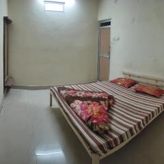 Tiwari Dharamshala Guest House