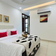 BluO 3BHK Golf Course Road - Balcony, Lift, Terrace