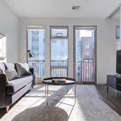 1B w WD Gym Rooftop Steps from T stop BOS-530