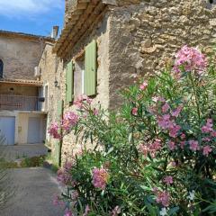 Maison de village en pierre