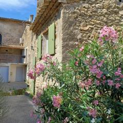 Maison de village en pierre