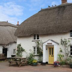 Rambler Cottage, a delightful cottage, Hope Cove, South Devon a stones throw from the beach