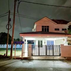 Homestay Kuantan Casa Yara, 2 Storey Corner House