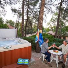 PRIVATE HOME Walk to Downtown CHERRY BLOSSOM COTTAGE Hot Tub SLEEPS UP TO 6 GUESTS