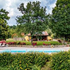Cottage in Tuscany with private pool and air conditioning