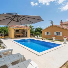 Amazing Home In Sv,petar U Sumi With 2 Bedrooms, Wifi And Outdoor Swimming Pool