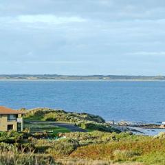 Augusta Beachfront - Watch the whales go by