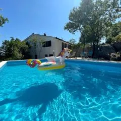 Holiday House Dunamis