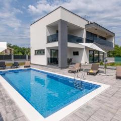 Stunning Home In Labin With Outdoor Swimming Pool, Wifi And 4 Bedrooms