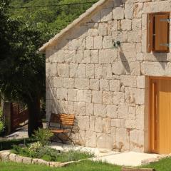 Casa Petra, village stone house