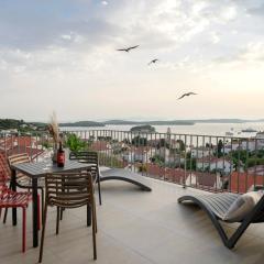 Dino "The View" - ZF Hvar