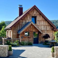 Chalet Vieux Bois, au coeur du village des Rousses