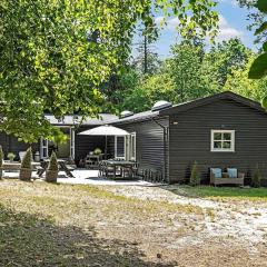 18 person holiday home in Frederiksværk-By Traum