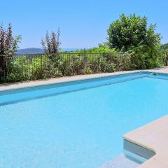 Amazing Home In Mercuer With Outdoor Swimming Pool, Wifi And 1 Bedrooms