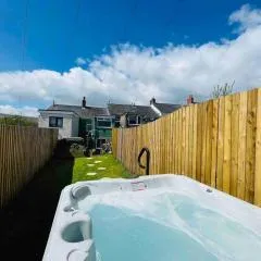 HOT TUB - Miners Cottage - edge of Brecon Beacons National Park - Heritage Town