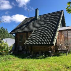 Juniper holiday house in Kassari with sauna