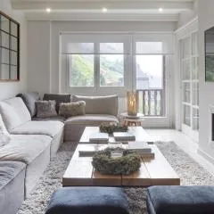 Port Luxe by FeelFree Rentals
