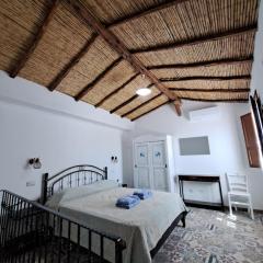 SA DOMU ANTIGA - Casa Indipendente in Centro Storico