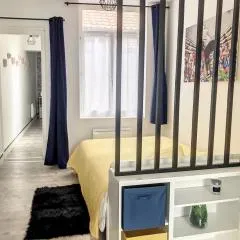 Street Home