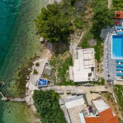 Pool Apartments Sweet Oasis Omiš - Happy Rentals