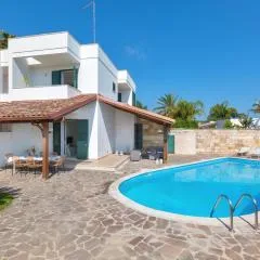 Villa Beach By BarbarHouse
