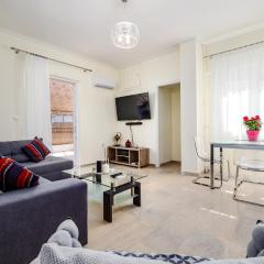 Koukaki Apartment