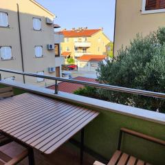 Apartment Agava, 200m from Kamenjak, own terrace, garden and parking, new kitchen