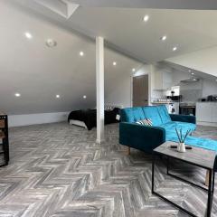 Brand New Penthouse Pad in Leeds