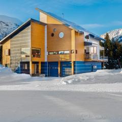 Girdwood Grand Getaway