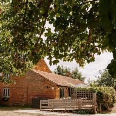 The Threshing Barn - relaxing countryside spa break