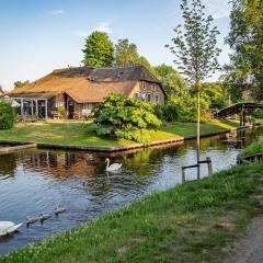 Bed & Wellness Mooi Giethoorn