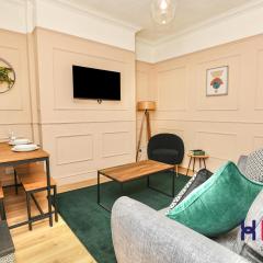 Host Liverpool - Chic family spot, near Anfield & centre