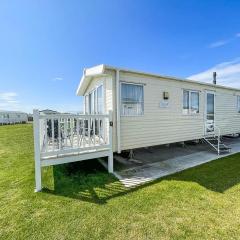 Lovely Caravan With Decking At Sand Le Mere Park In Yorkshire Ref 71032tv