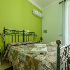 [Napoli Central] Green Suite with garden view