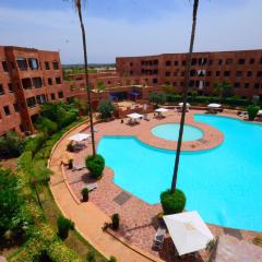 Appart vue piscine et montagne Marrakech