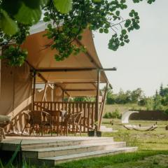 Freedolina Glamping