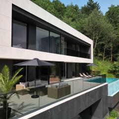 The Villa O