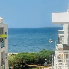 Side-seaview apartment near beach and close to St. Julians