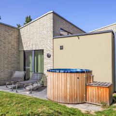 Awesome Home In Lembruchdümmer See