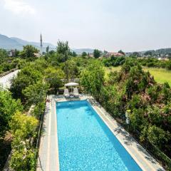 Vacation Flat w Pool Garden Patio BBQ in Mugla