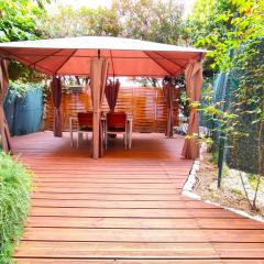 GARDEN LEVEL nearby beach