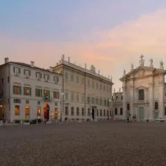 Cà Uberti Palace Hotel, MantegnaHotels
