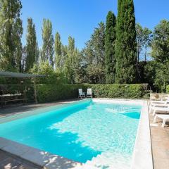 Amazing Home In Rivotorto Di Assisi With Outdoor Swimming Pool, Wifi And 6 Bedrooms