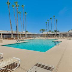 Sun Lakes Vacation Rental BBQ Grill and Pool Access