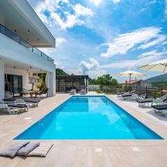 Villa Mirage