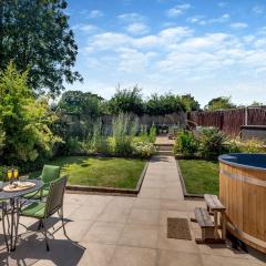 Norfolk Broads And Coast, Malthouse Cottage